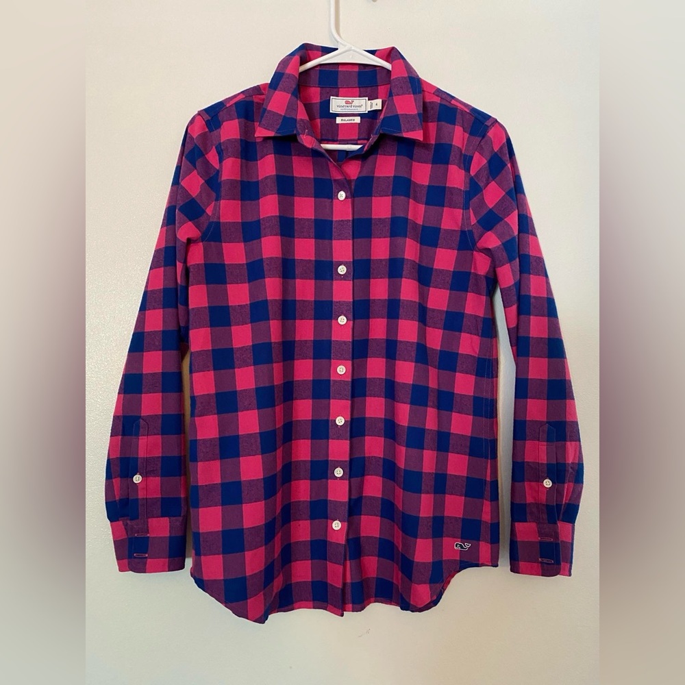 Vineyard Vines Performance long sleeve shirt women’s size 4